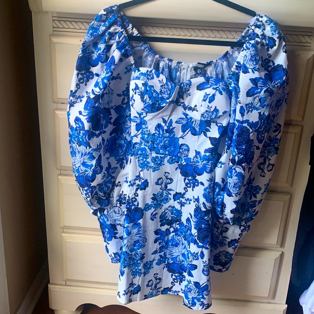 Floral balloon sleeve mini dress